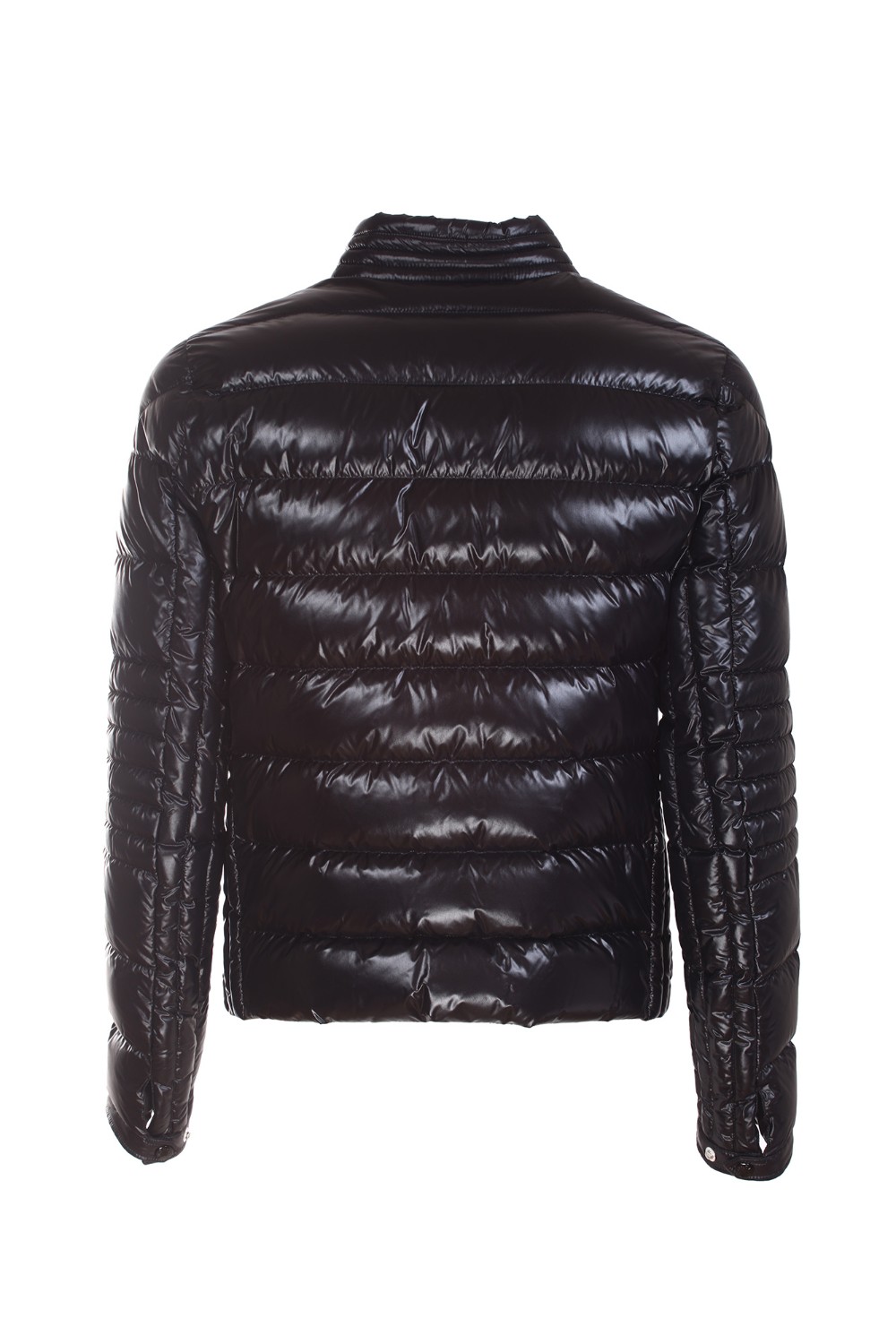 shop MONCLER Sales Giacchetto: Moncler piumino biker Berriat.
Realizzato in nylon laqué.
Fodera in nylon laqué.
Imbottitura in piuma.
Collo con bottone a pressione.
Chiusura con zip.
Tasche con zip.
Polsi con bottone a pressione.
Composizione: 100% Poliammide.
Composizione imbottitura: 90% Piumino 10% Piuma.
Fabbricato in Romania.. BERRIAT 1A0022168950-999 number 4853998
